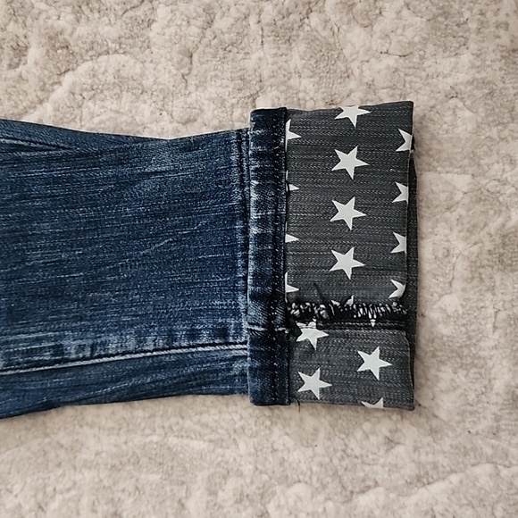 America Distressed Jeans - Picture 4 of 5